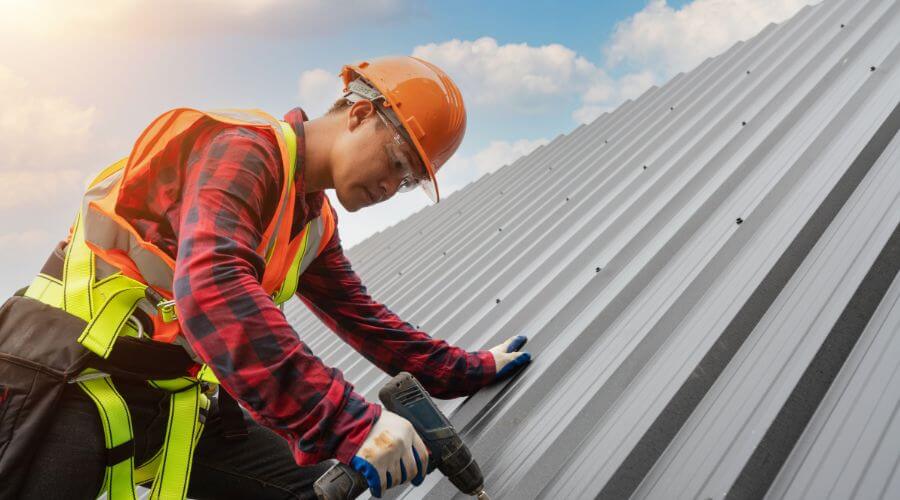 Professional Emergency Roof Repairs services in Spillville, IA
